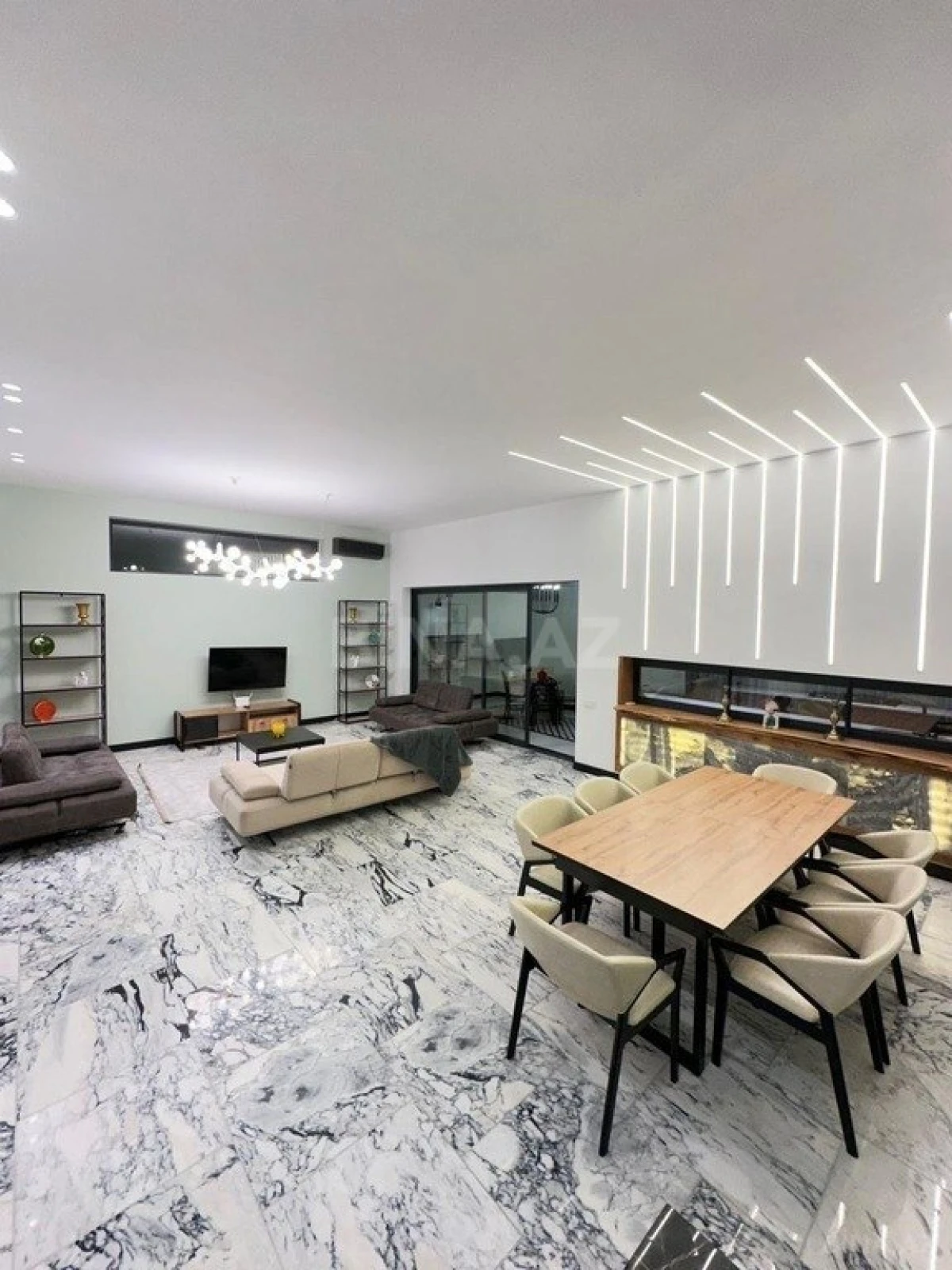 Kirayə verilir 4 otaqlı həyət evi 280 m²