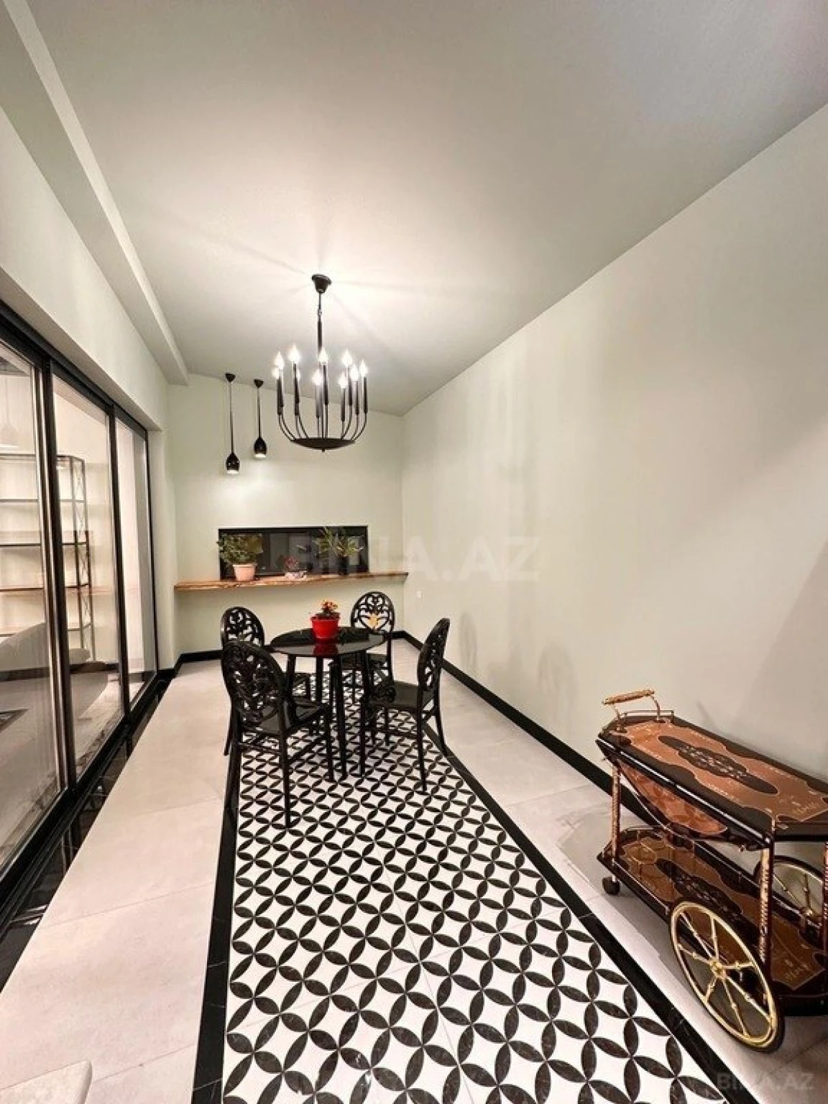 Kirayə verilir 4 otaqlı həyət evi 280 m²