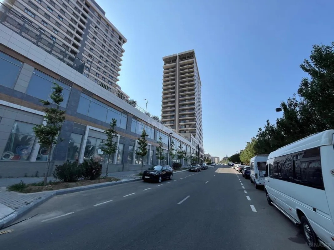 Satılır 3 otaqlı mənzil 157 m²