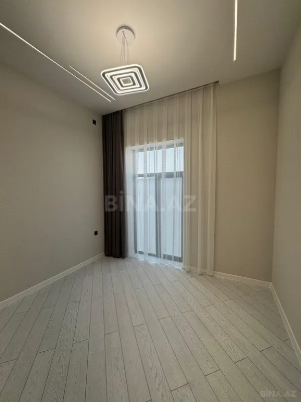 Satılır 4 otaqlı həyət evi 180 m²