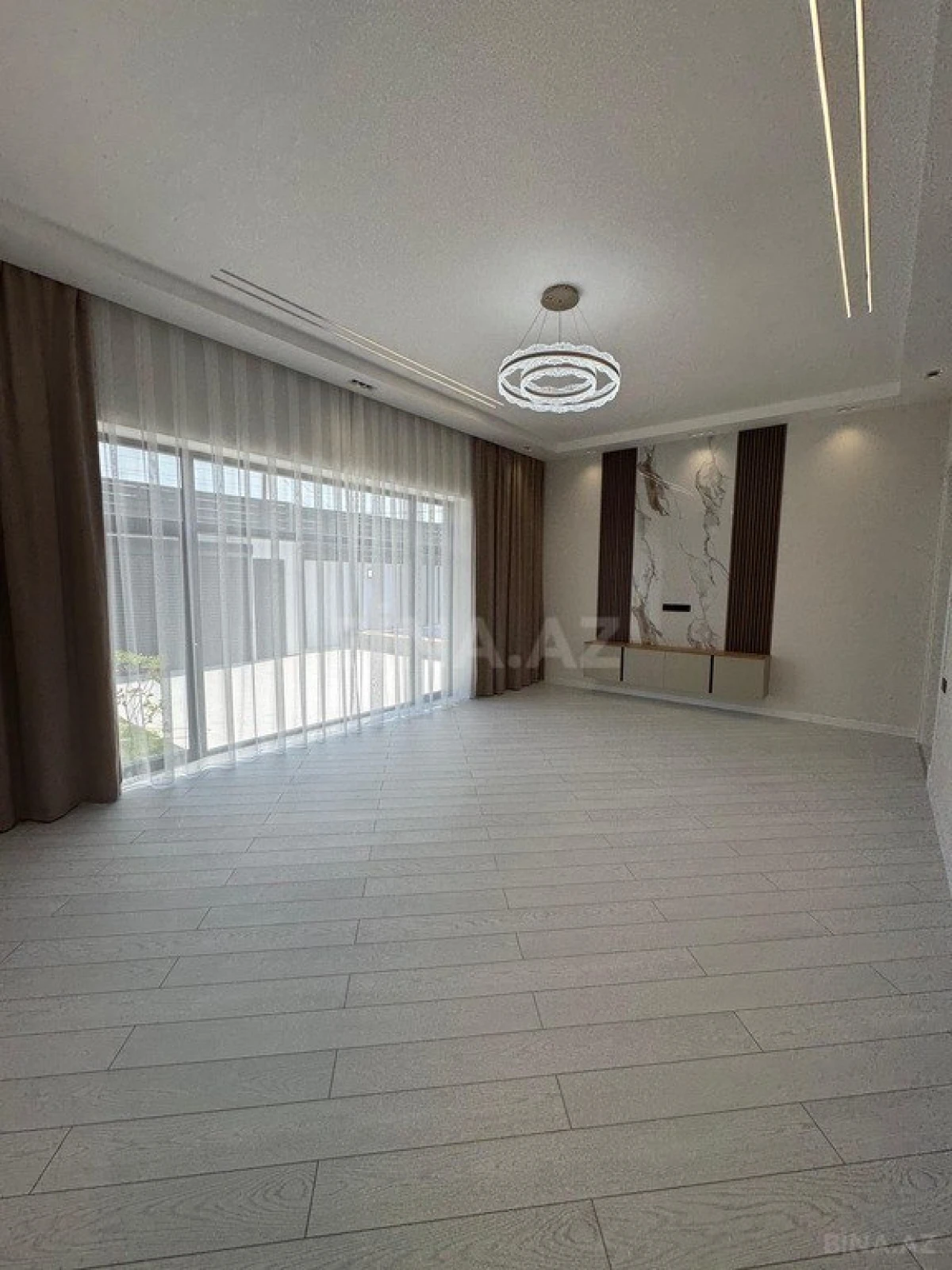 Satılır 4 otaqlı həyət evi 180 m²