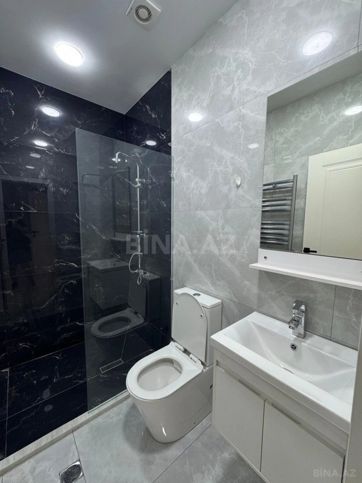 Satılır 4 otaqlı həyət evi 180 m²