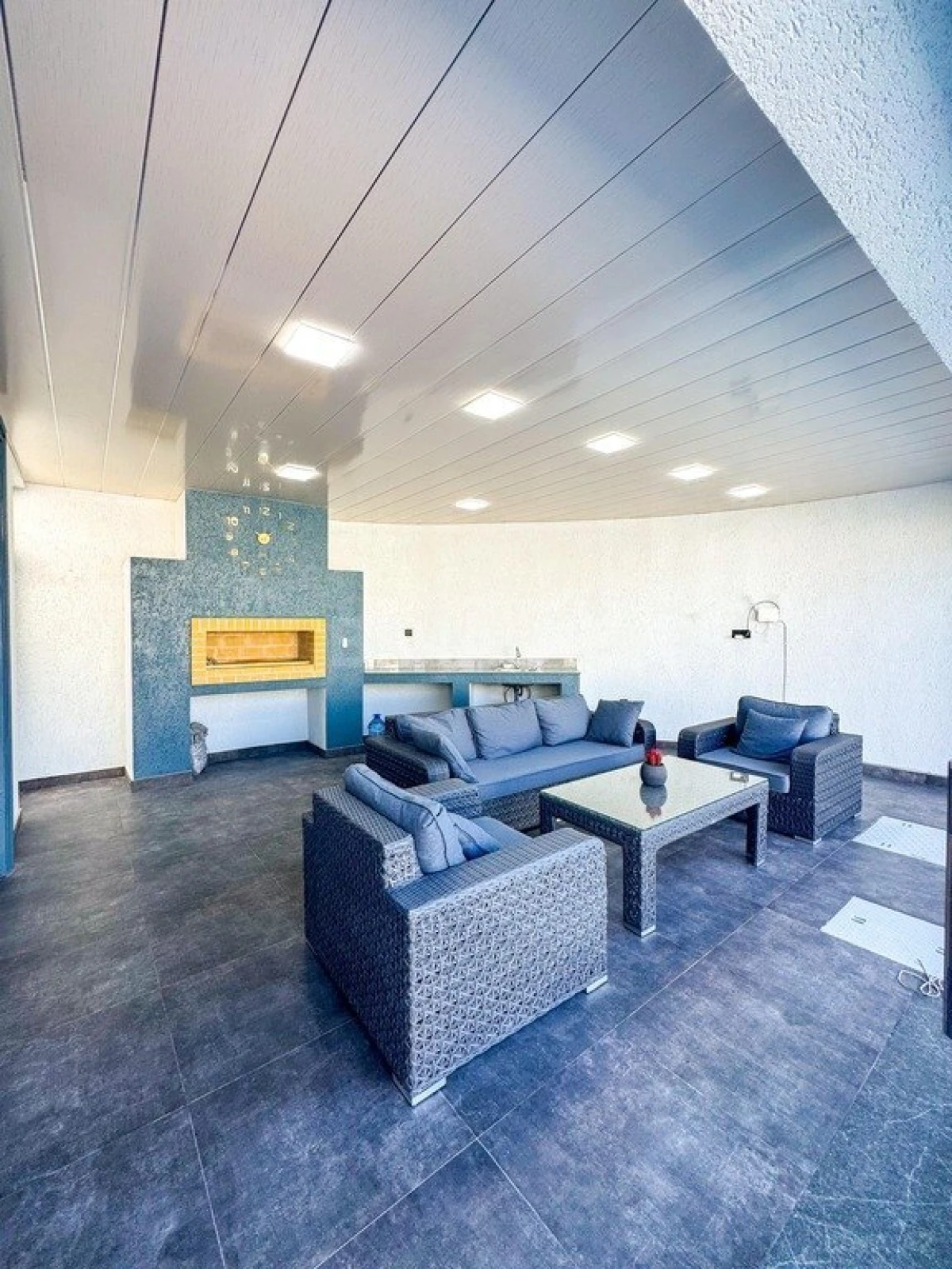 Satılır 4 otaqlı həyət evi 180 m²