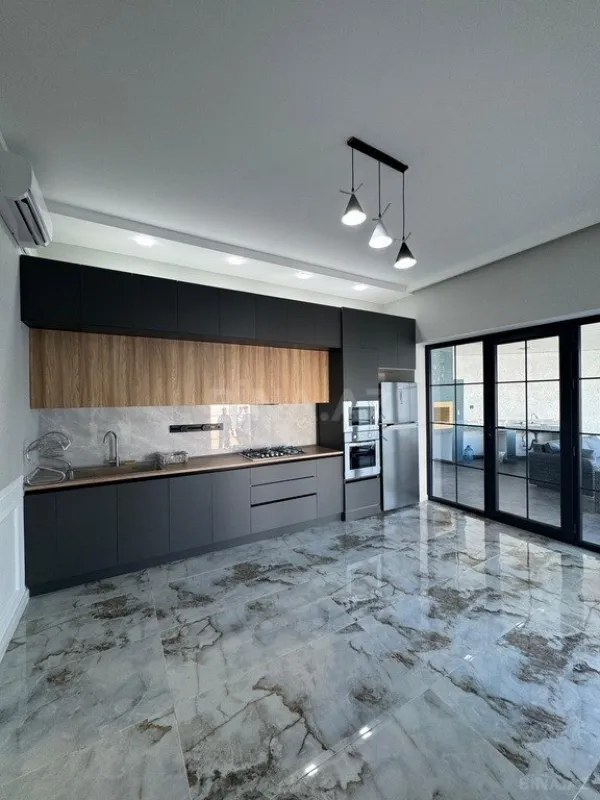 Satılır 4 otaqlı həyət evi 180 m²