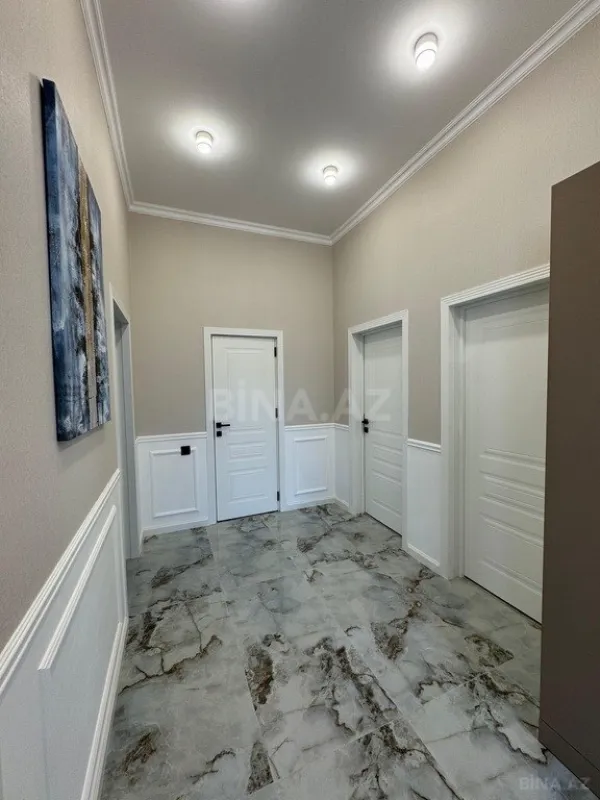 Satılır 4 otaqlı həyət evi 180 m²