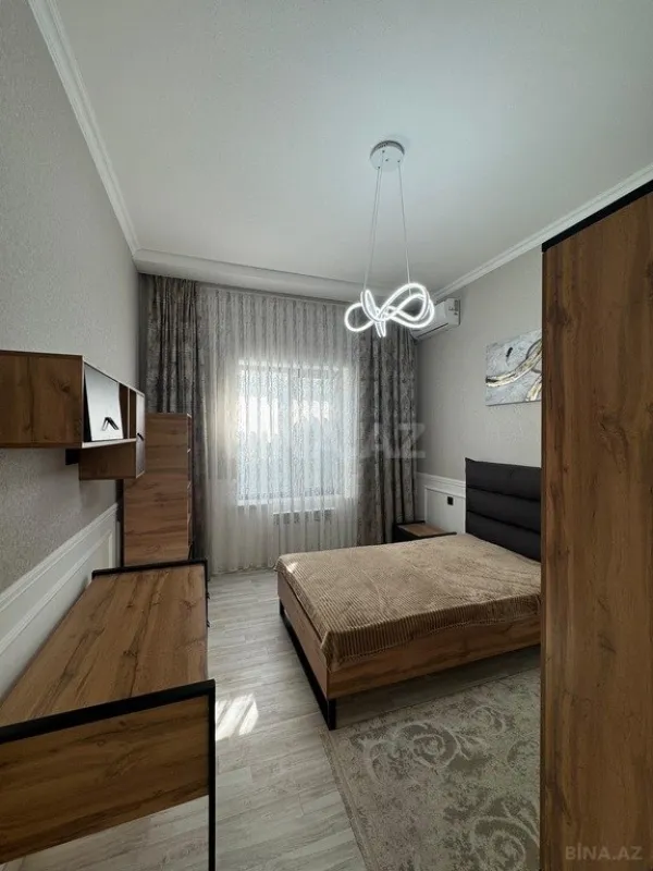 Satılır 4 otaqlı həyət evi 180 m²
