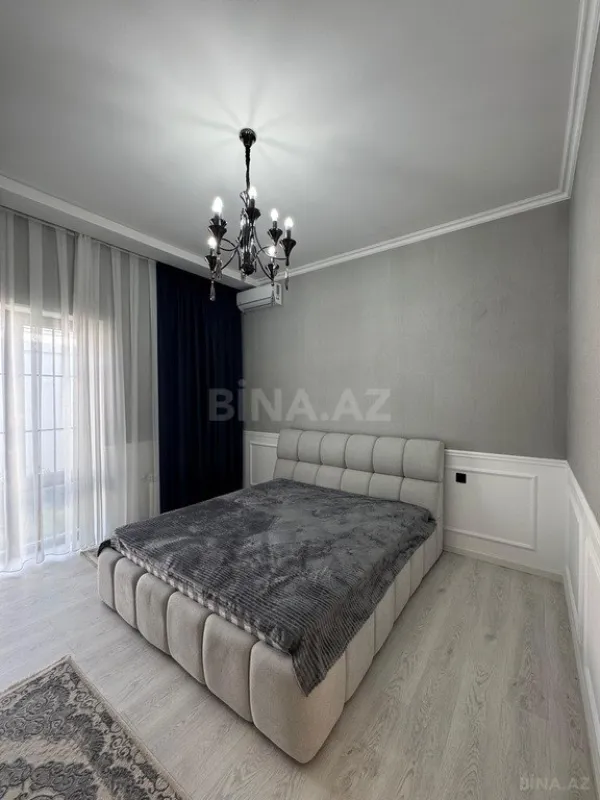 Satılır 4 otaqlı həyət evi 180 m²