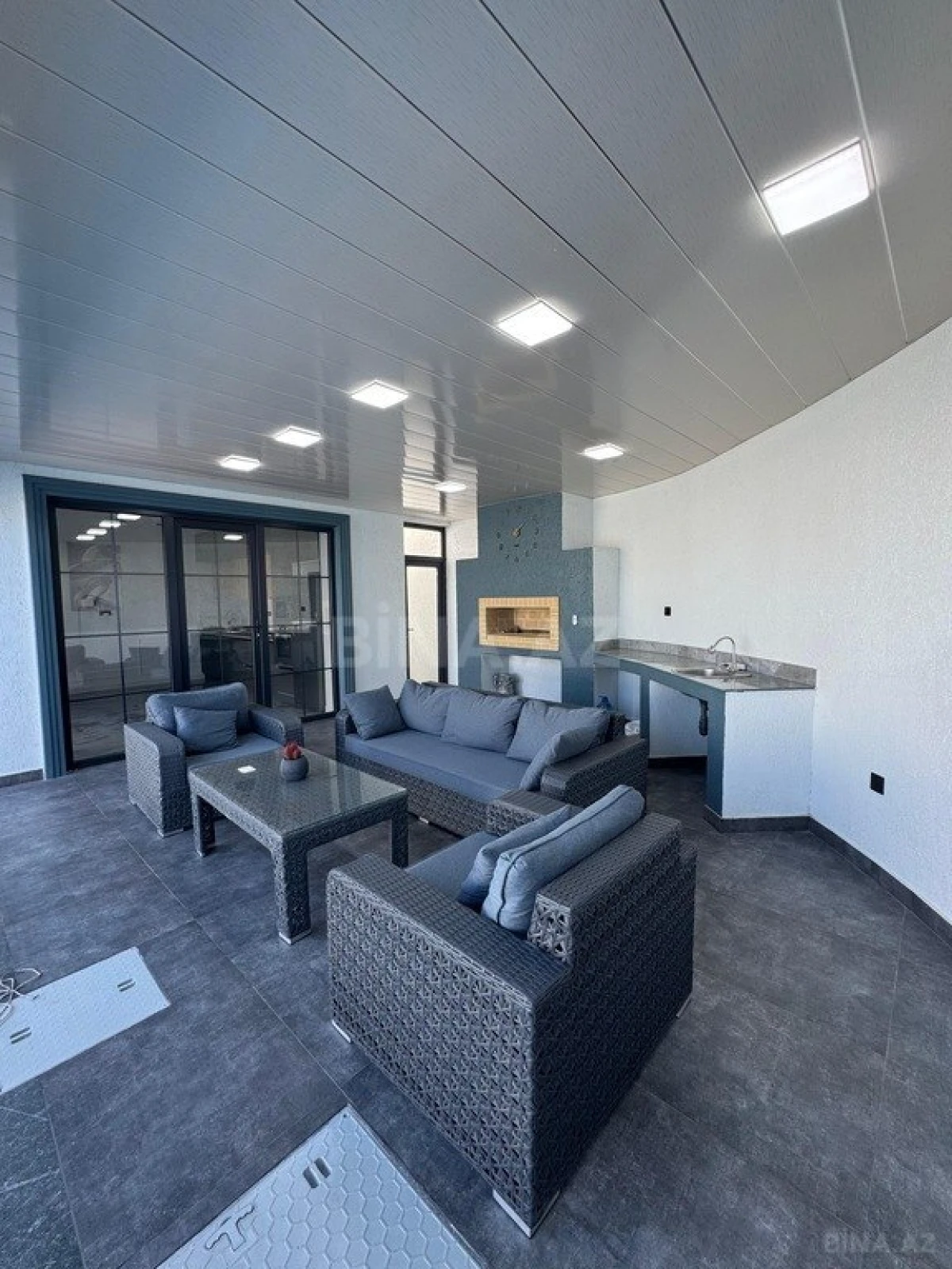 Satılır 4 otaqlı həyət evi 180 m²