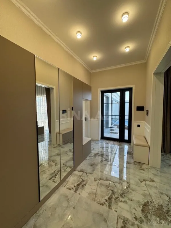 Satılır 4 otaqlı həyət evi 180 m²