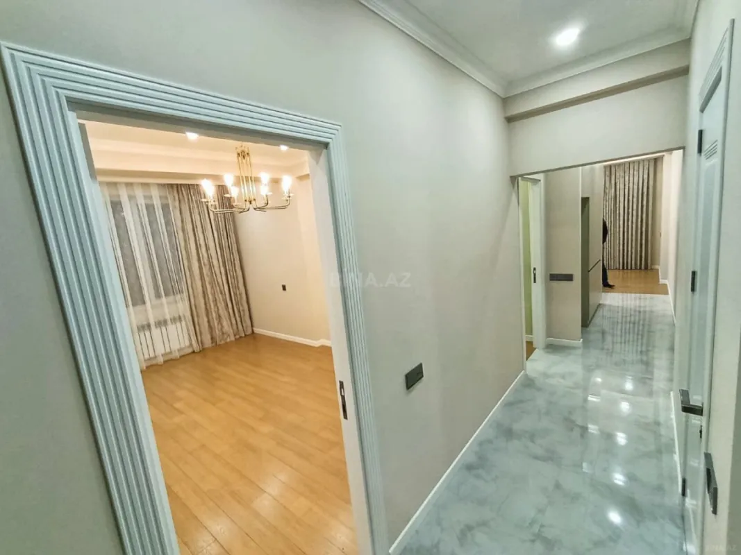 Satılır 3 otaqlı mənzil 92 m²