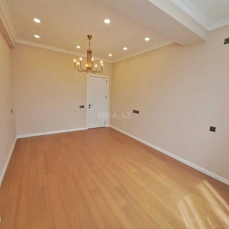 Satılır 3 otaqlı mənzil 92 m²
