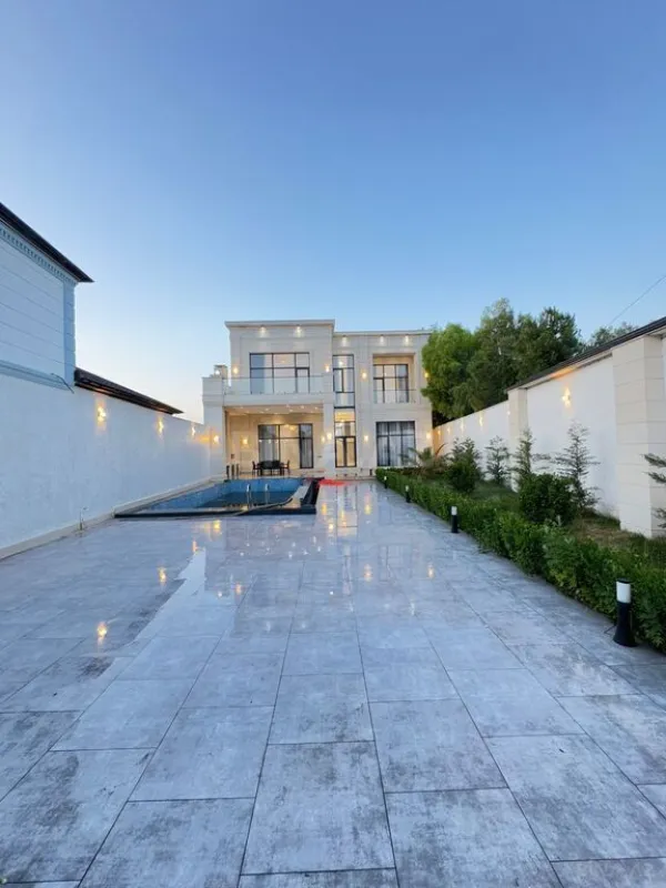 Satılır 6 otaqlı həyət evi 300 m²