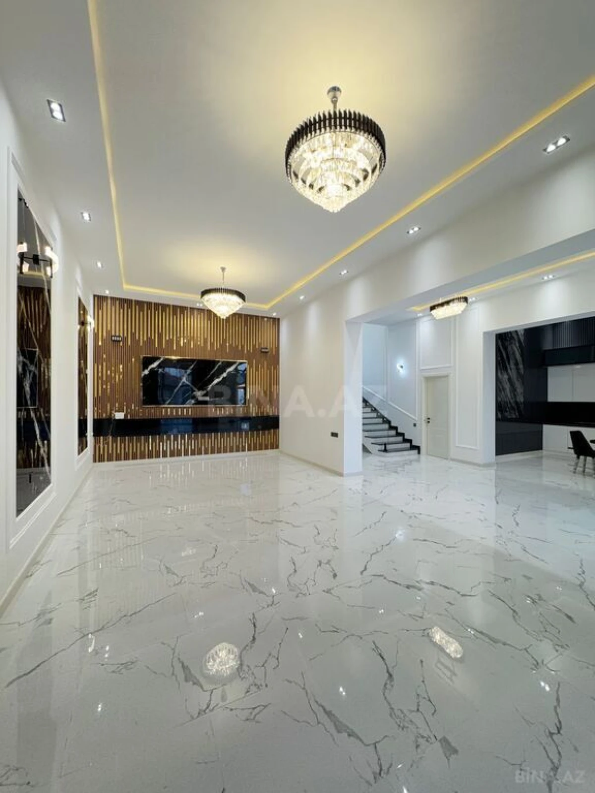 Satılır 6 otaqlı həyət evi 300 m²