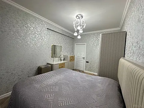 Satılır 3 otaqlı mənzil 93 m²