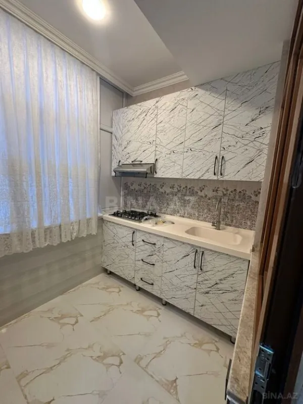 Satılır 3 otaqlı mənzil 93 m²