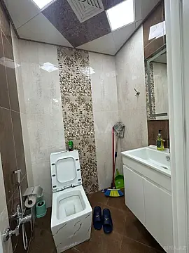 Satılır 3 otaqlı mənzil 93 m²