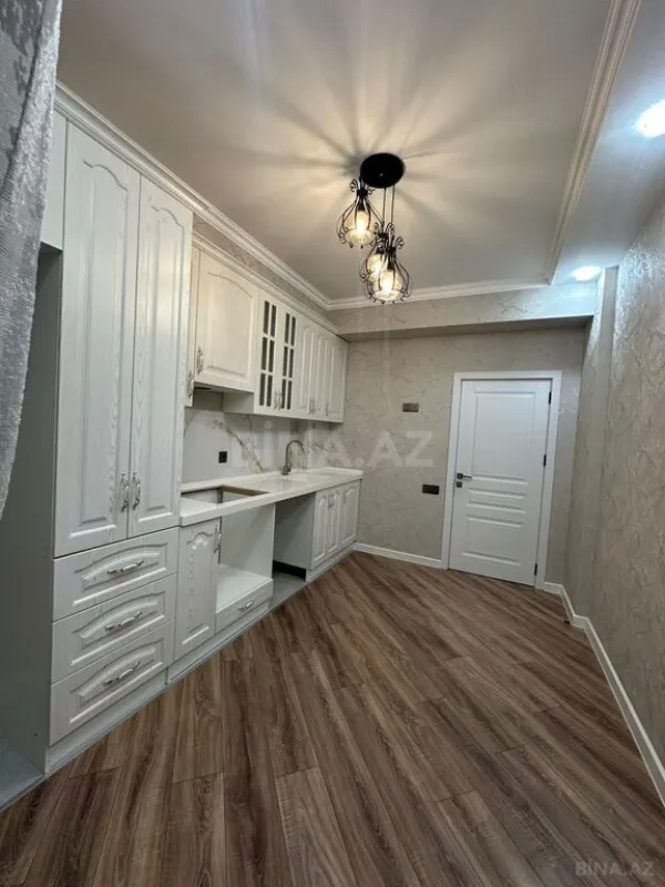 Satılır 3 otaqlı mənzil 93 m²