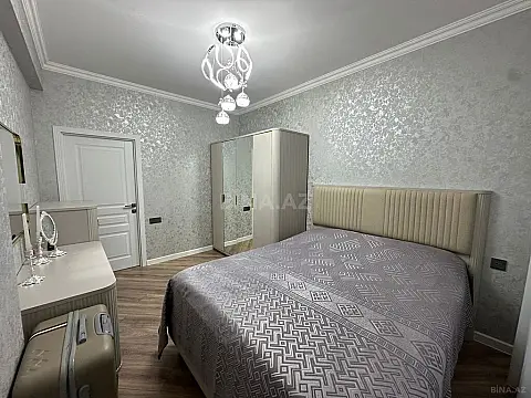 Satılır 3 otaqlı mənzil 93 m²