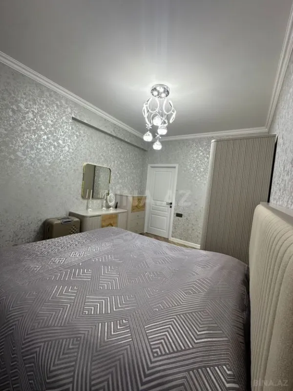 Satılır 3 otaqlı mənzil 93 m²