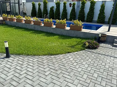 Kirayə verilir 5 otaqlı həyət evi 300 m²