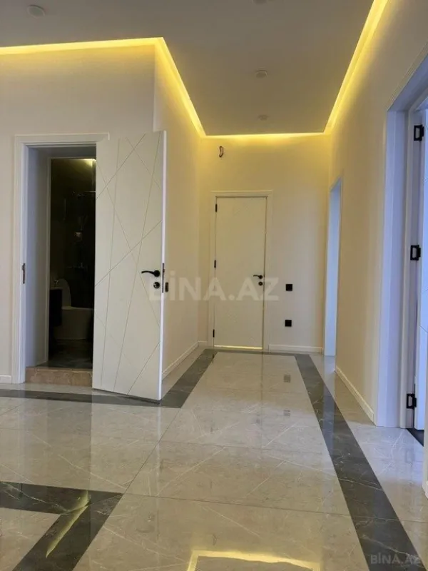 Kirayə verilir 5 otaqlı həyət evi 300 m²