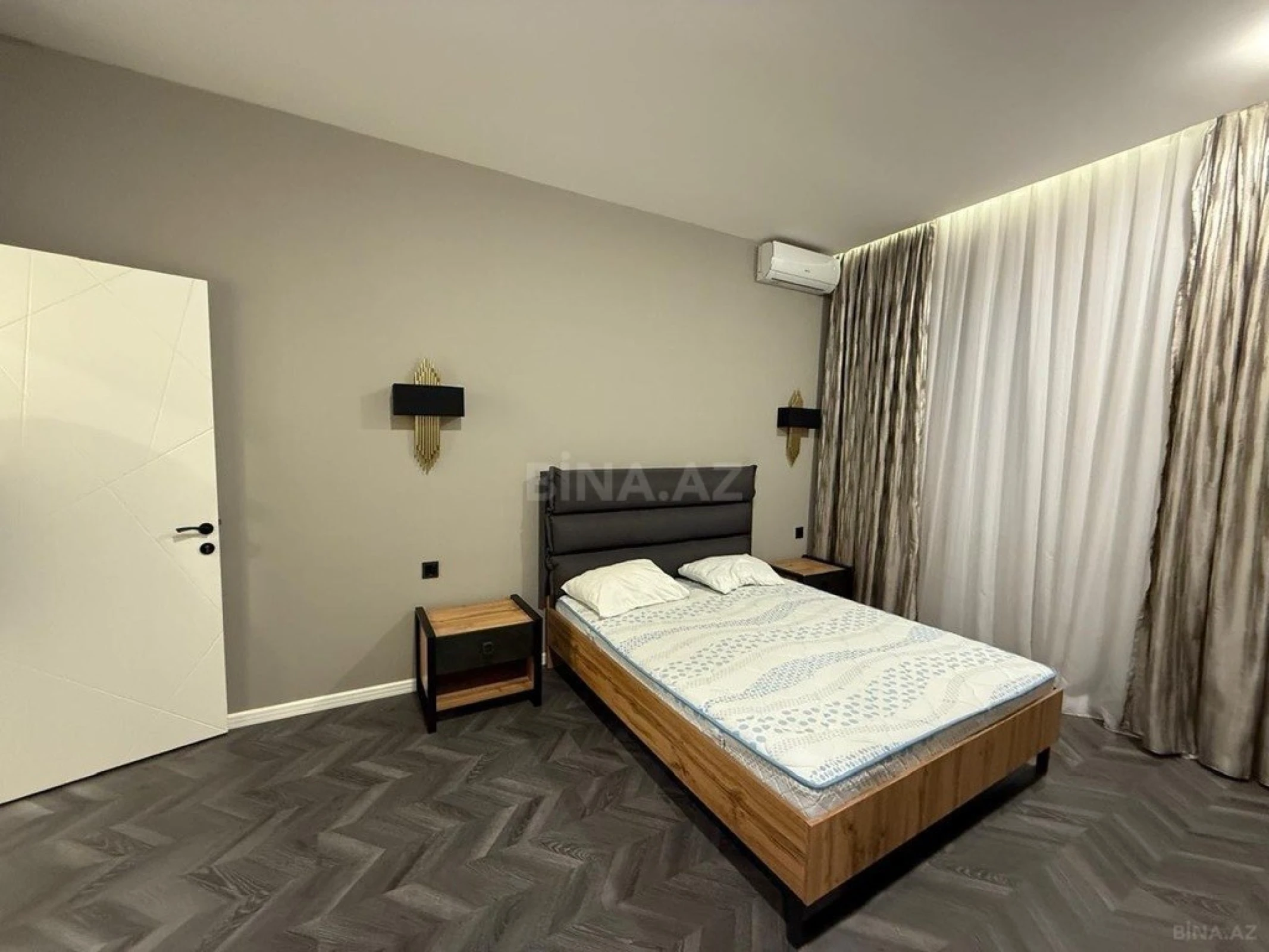 Kirayə verilir 5 otaqlı həyət evi 300 m²
