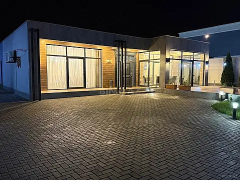 Kirayə verilir 5 otaqlı həyət evi 300 m²