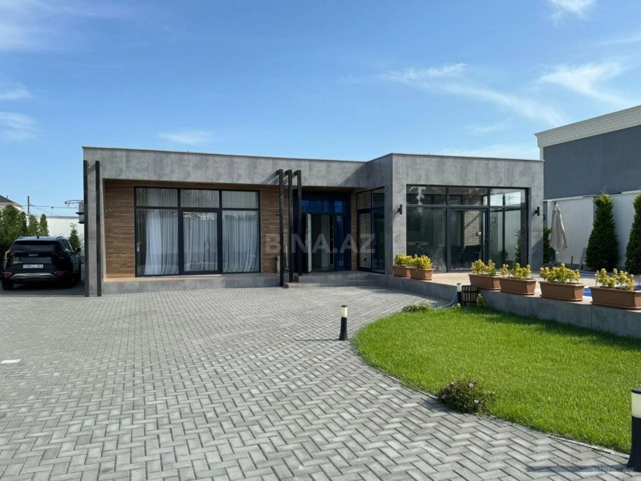 Kirayə verilir 5 otaqlı həyət evi 300 m²