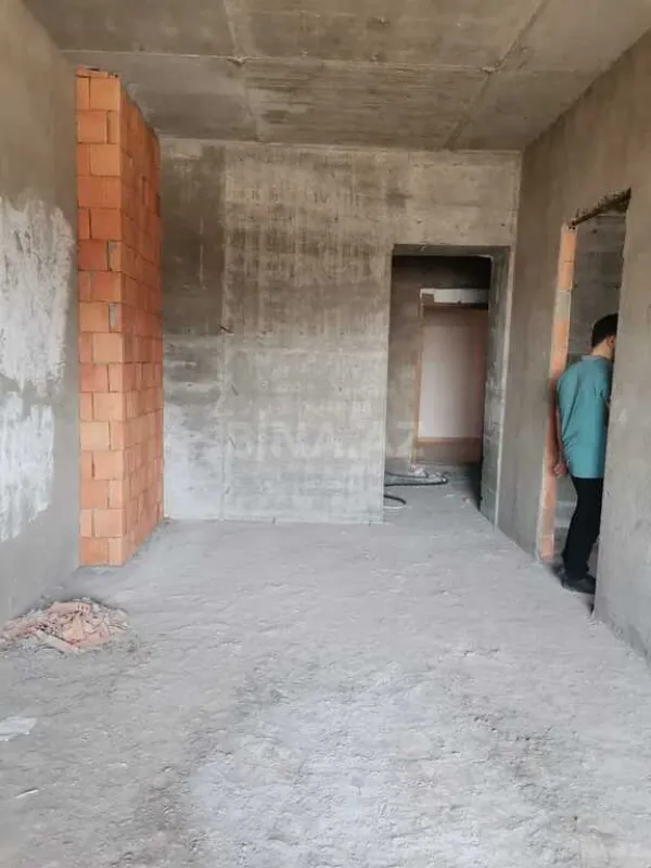 Satılır 2 otaqlı mənzil 106 m²
