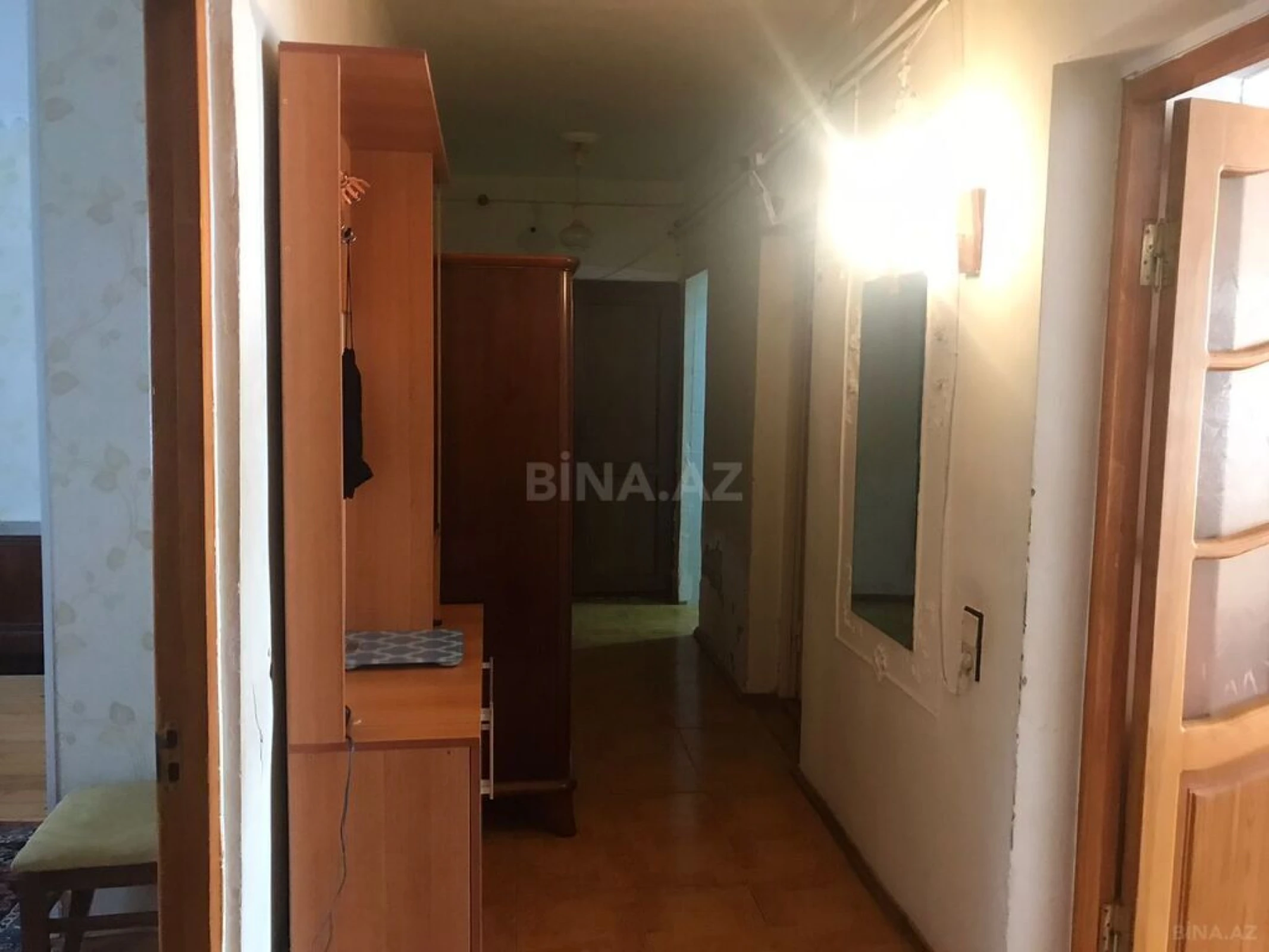 Satılır 5 otaqlı mənzil 110 m²
