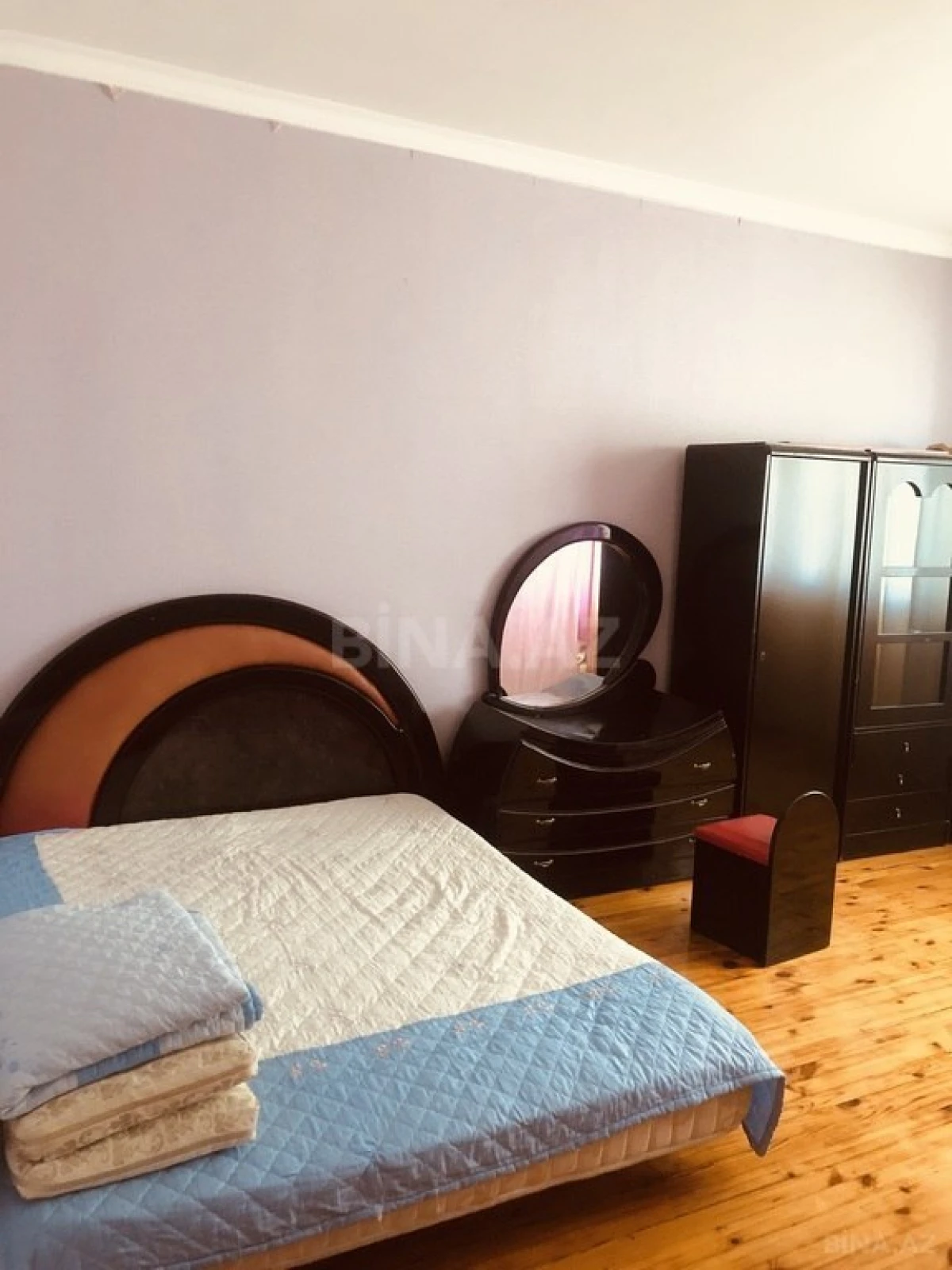 Satılır obyekt 557 m²