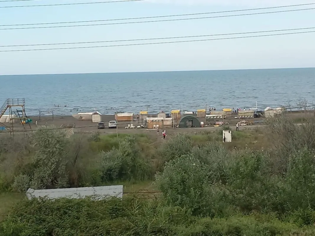 Satılır obyekt 557 m²