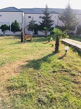 Satılır obyekt 557 m²