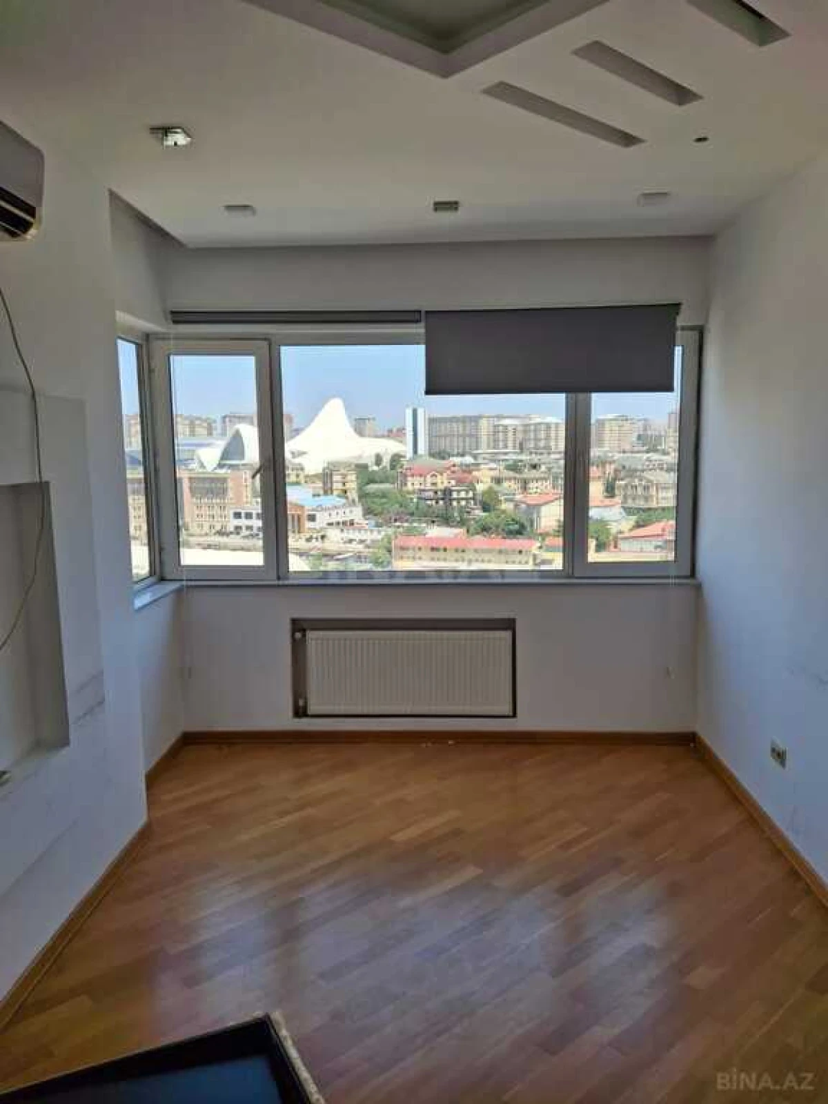Satılır 3 otaqlı mənzil 128 m²