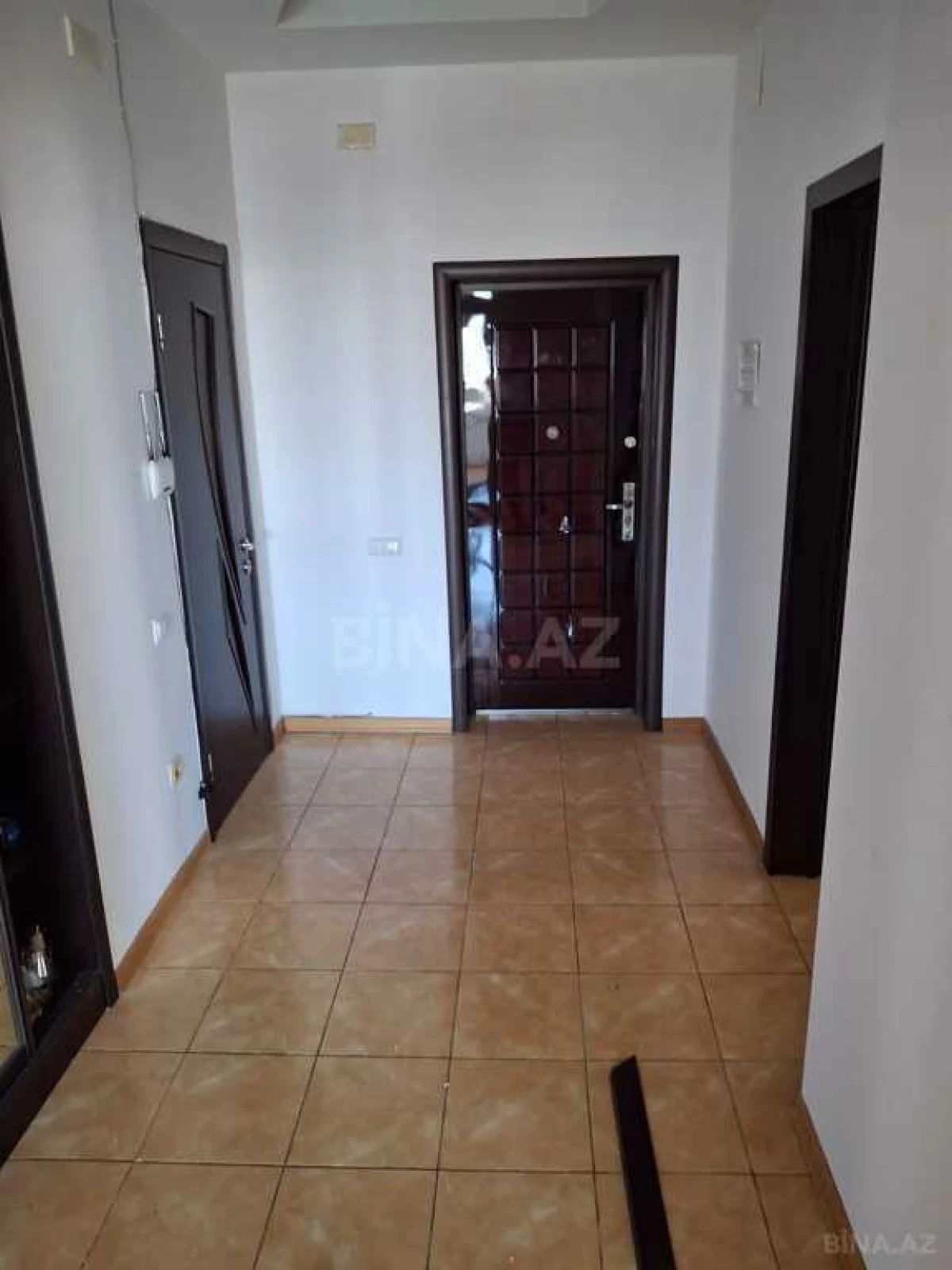 Satılır 3 otaqlı mənzil 128 m²