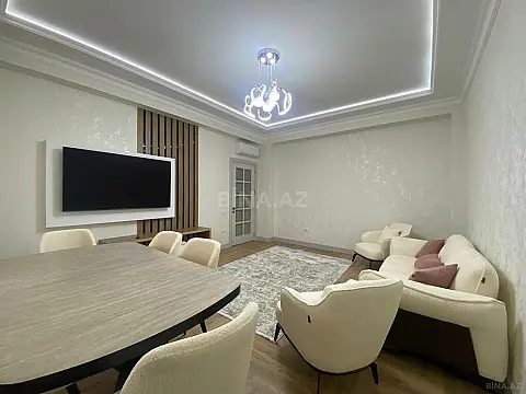 Kirayə verilir 3 otaqlı mənzil 140 m²