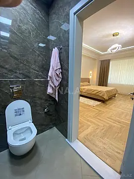 Kirayə verilir 3 otaqlı mənzil 140 m²