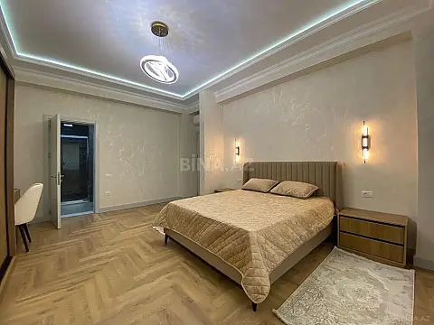 Kirayə verilir 3 otaqlı mənzil 140 m²