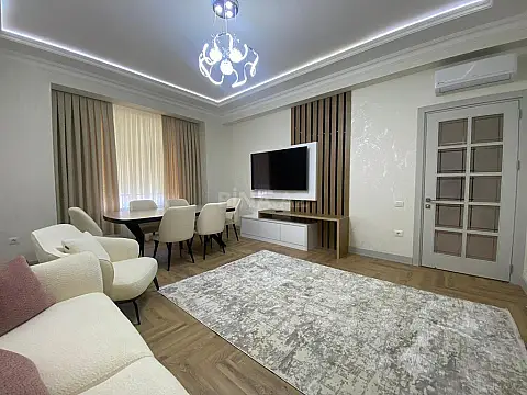 Kirayə verilir 3 otaqlı mənzil 140 m² — Bakı, Köhnə Günəşli 3 otaq 140.00 m²