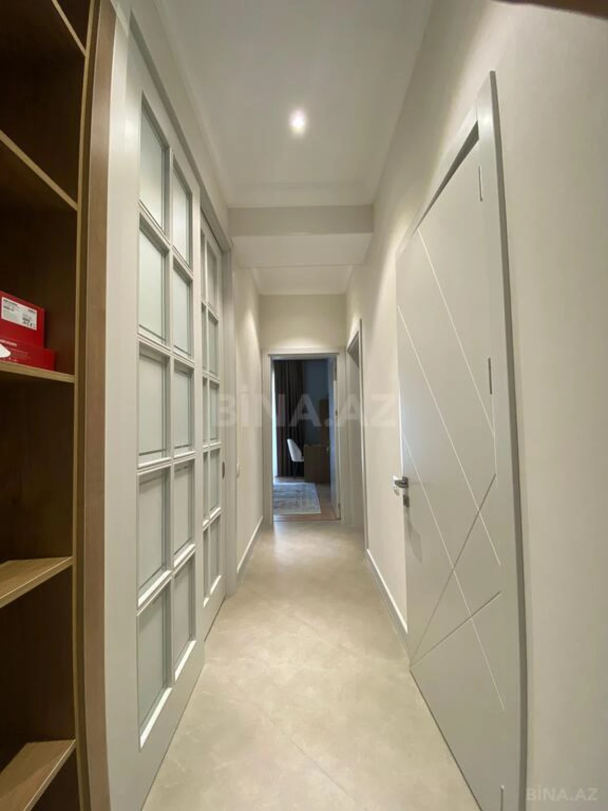 Kirayə verilir 3 otaqlı mənzil 140 m²