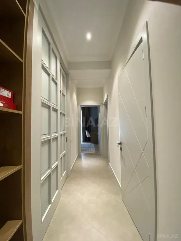 Kirayə verilir 3 otaqlı mənzil 140 m²