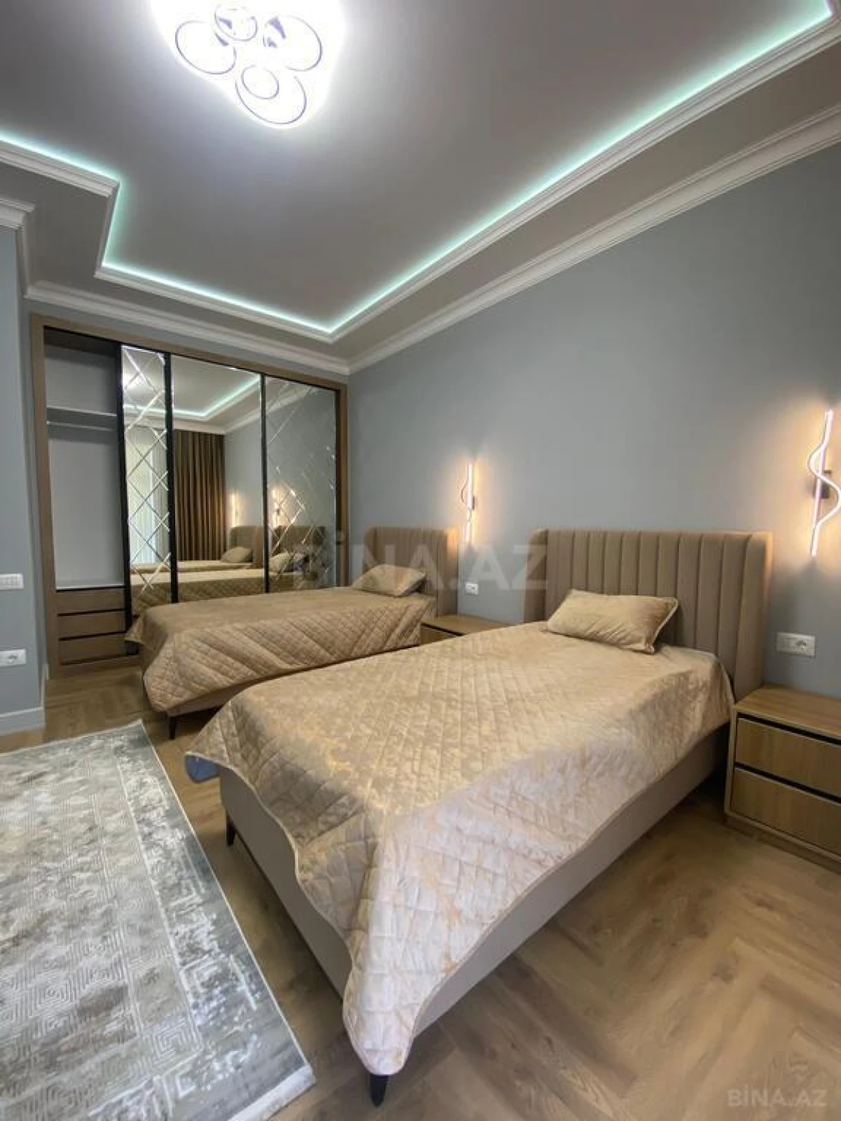 Kirayə verilir 3 otaqlı mənzil 140 m²