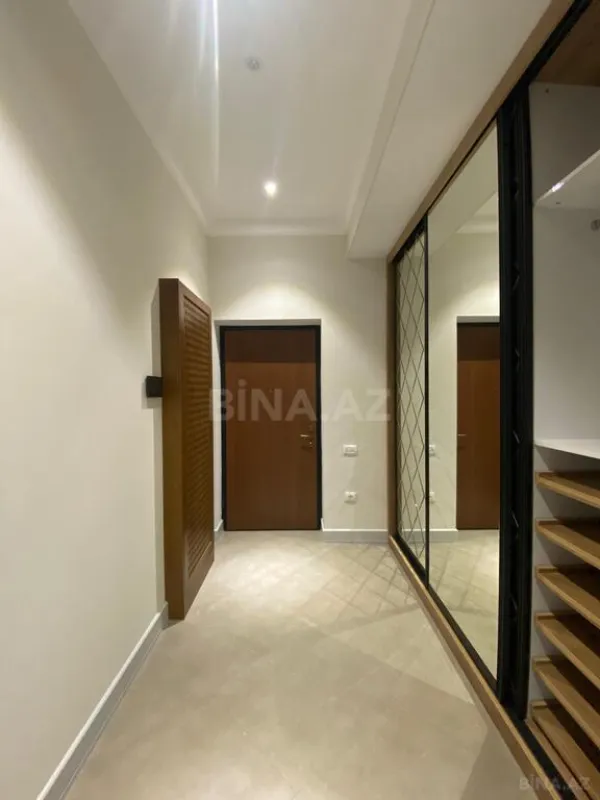 Kirayə verilir 3 otaqlı mənzil 140 m²