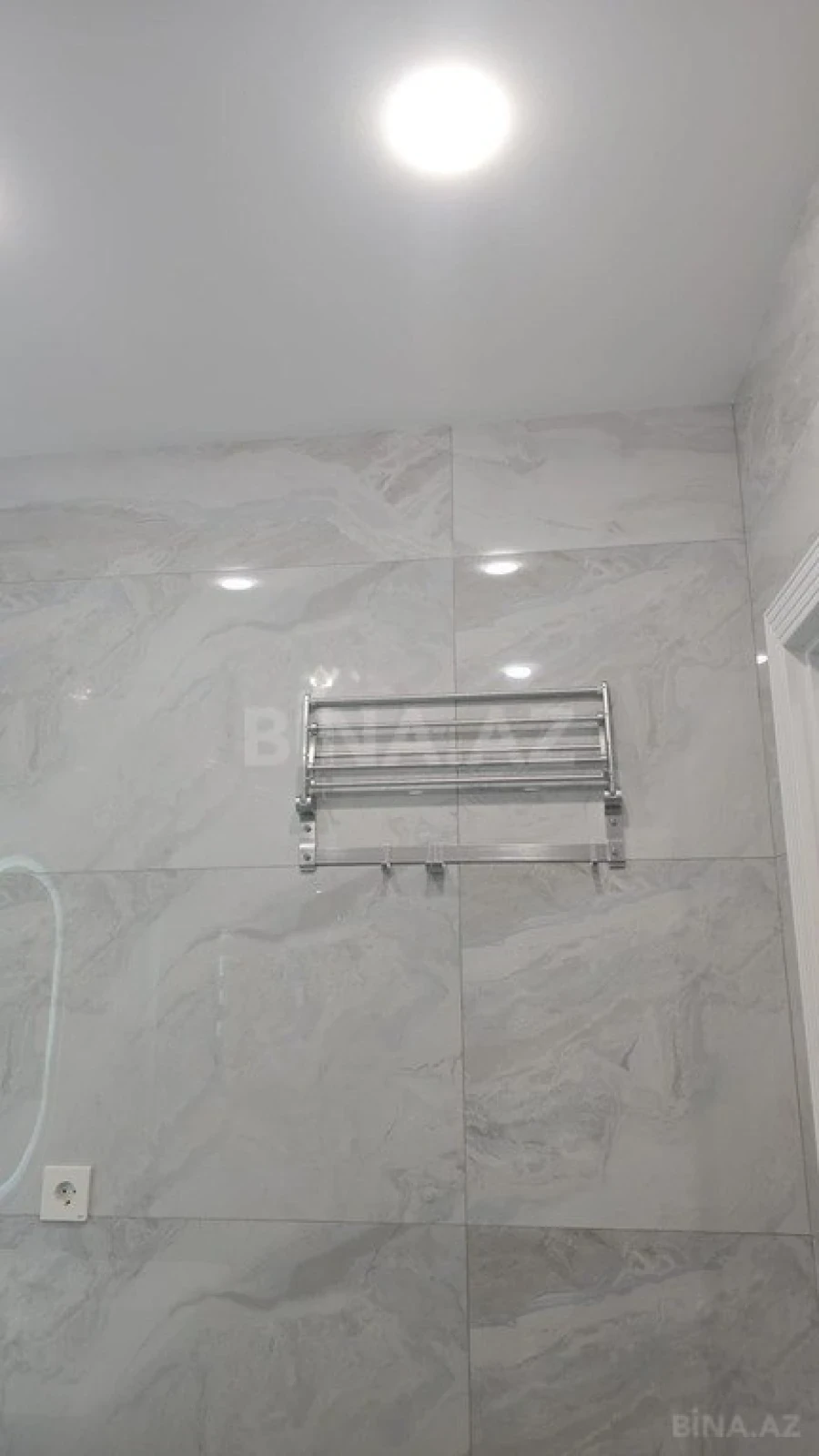 Satılır 2 otaqlı mənzil 74.5 m²