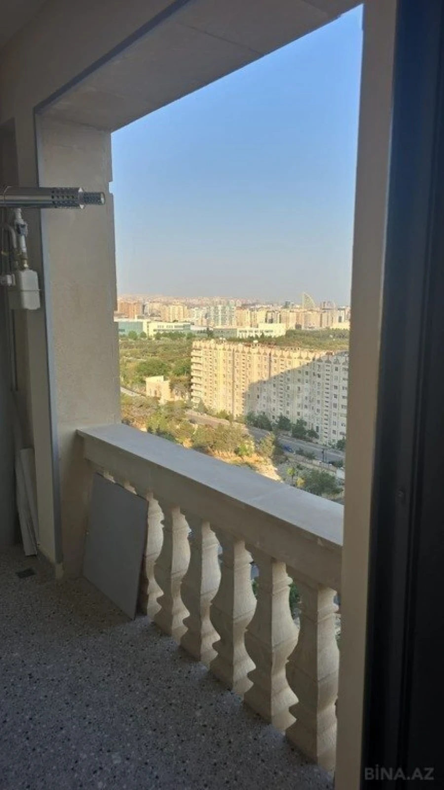 Satılır 2 otaqlı mənzil 74.5 m²