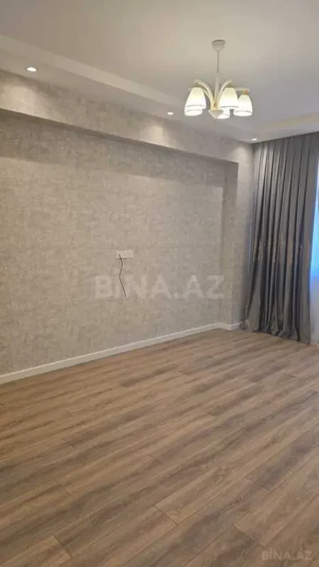 Satılır 2 otaqlı mənzil 74.5 m²