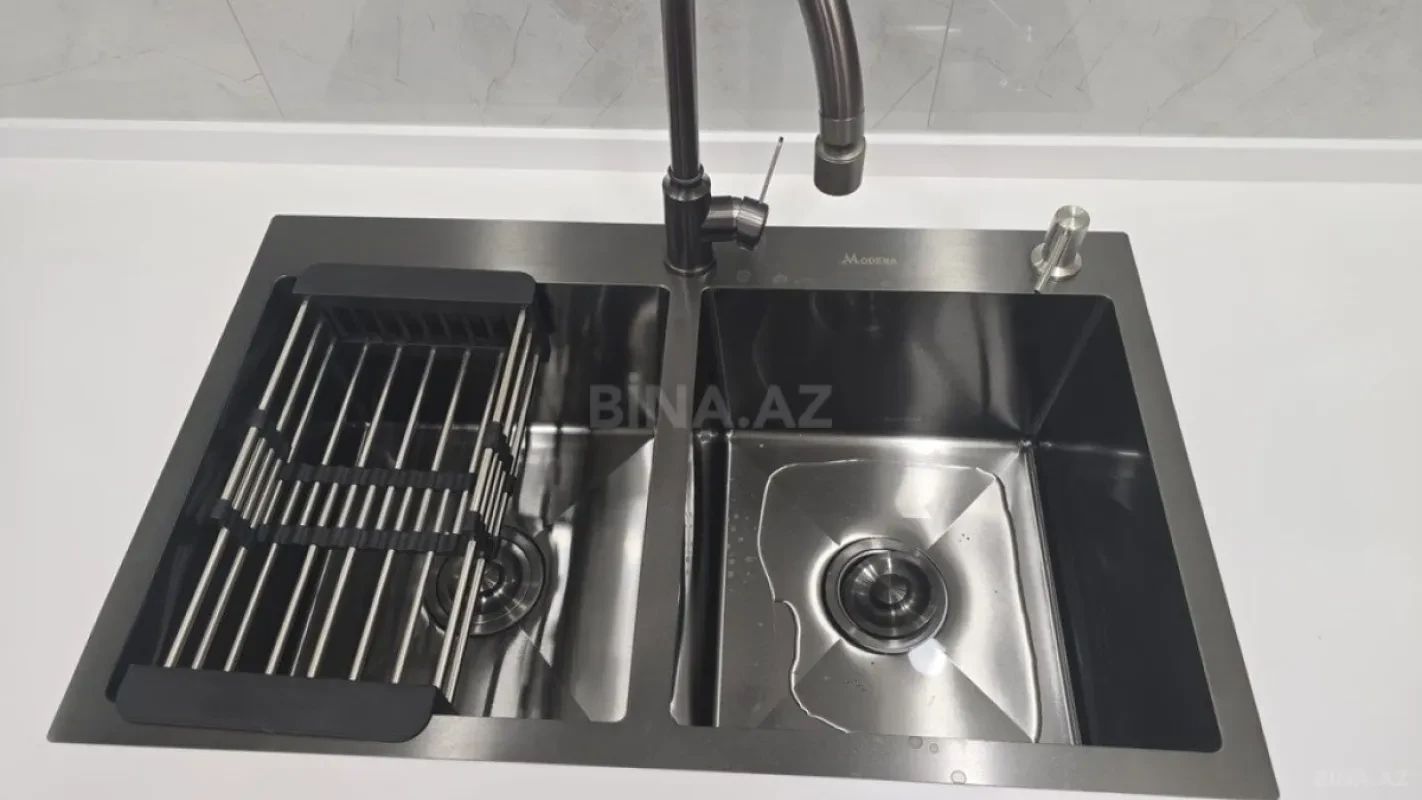 Satılır 2 otaqlı mənzil 74.5 m²