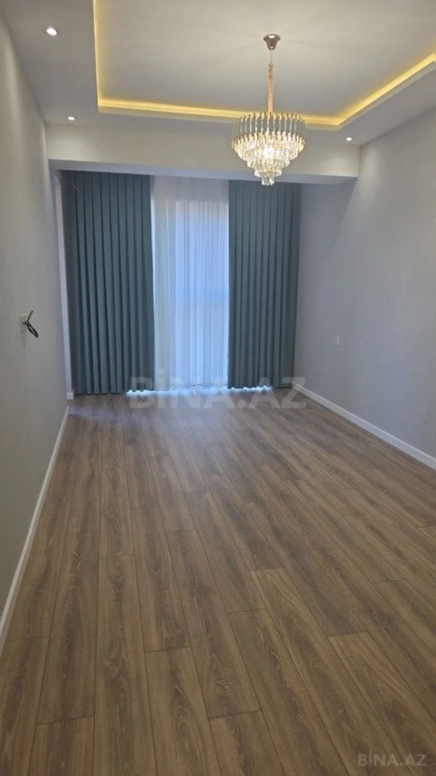 Satılır 2 otaqlı mənzil 74.5 m²