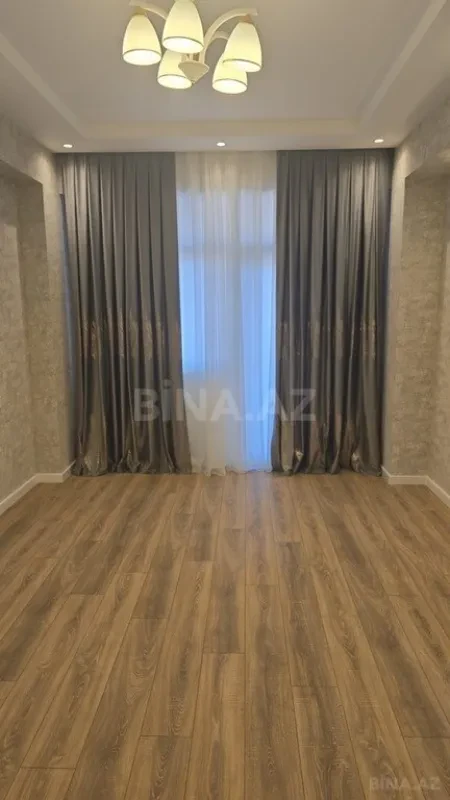 Satılır 2 otaqlı mənzil 74.5 m²
