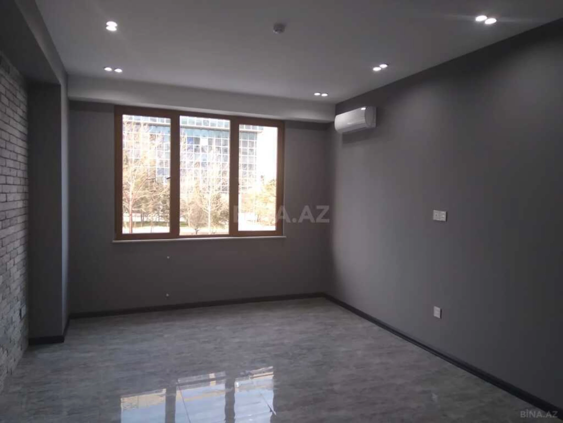 Kirayə verilir 7 otaqlı ofis 216 m²